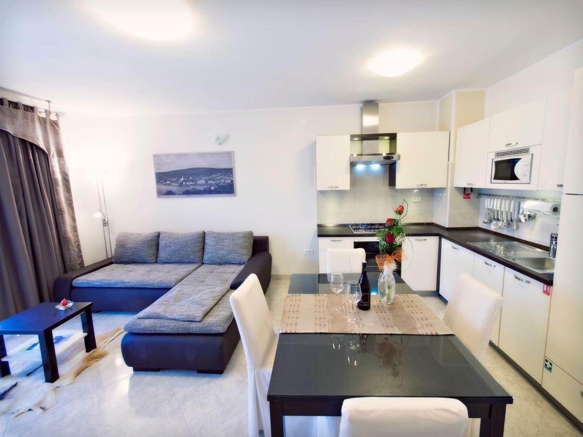 Apartmani Fortuna 즐라린 외부 사진